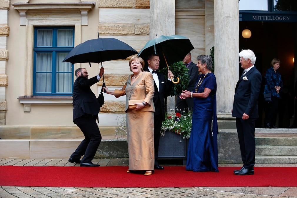 خانم صدر اعظم در لباسی کمتر دیده شده (+عکس)