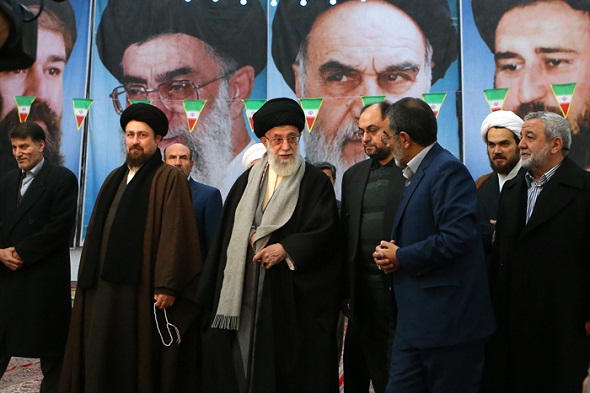 تصاویر : رهبر انقلاب در مرقد امام(ره)