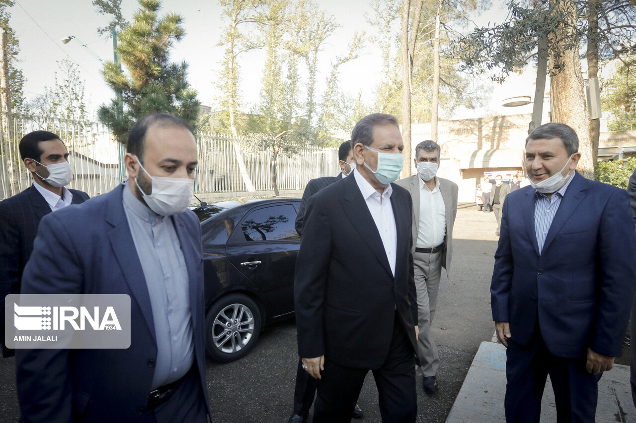 تصاویر: بازدید معاون اول رئیس جمهوری از انستیتو پاستور