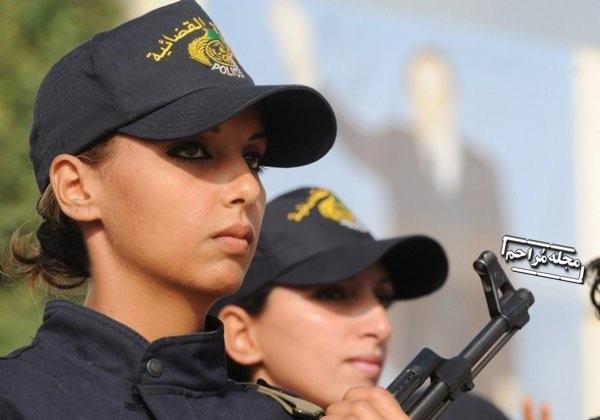 تیپ و پوشش زنان پلیس در کشورهای مختلف,زنان پلیس در الجزایر