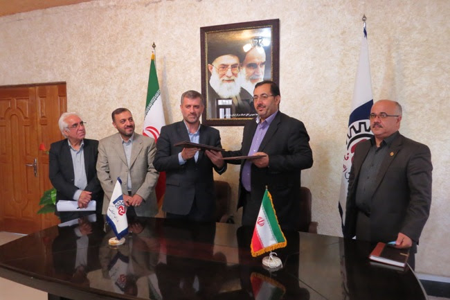 امضای تفاهم نامه بانک ملی واتاق اصناف مرکز استان مازندران