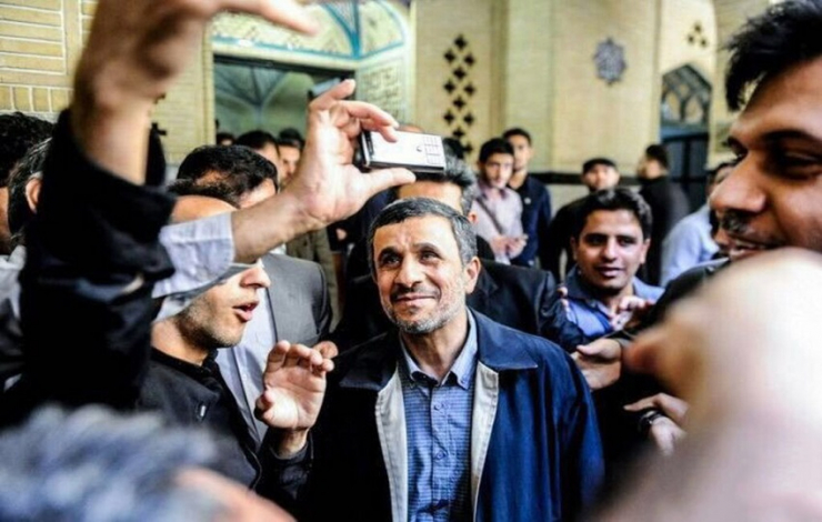 محمود احمدی‌نژاد حذف می‌شود؟ | باورهای مذهبی مردم، دستمایه سیاست‌بازی احمدی‌نژاد