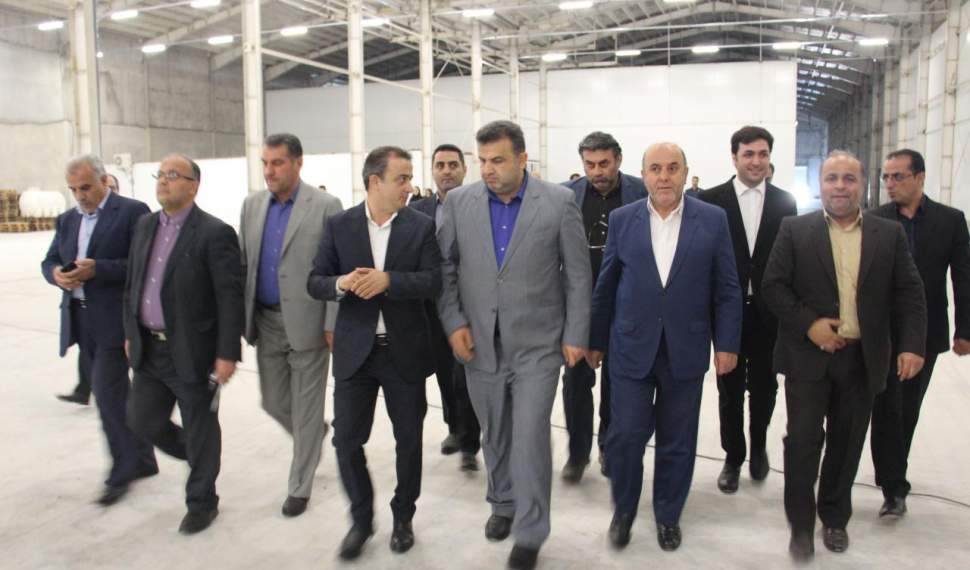 ظرفیت تخلیه 600 تن بار در ساعت در پایانه محصولات کشاورزی جویبار/ آب مورد نیاز پایانه با تانکر خریداری میشود! ظرفیت تخلیه 600 تن بار در ساعت در پایانه محصولات کشاورزی جویبار/ آب مورد نیاز پایانه با تانکر خریداری میشود!