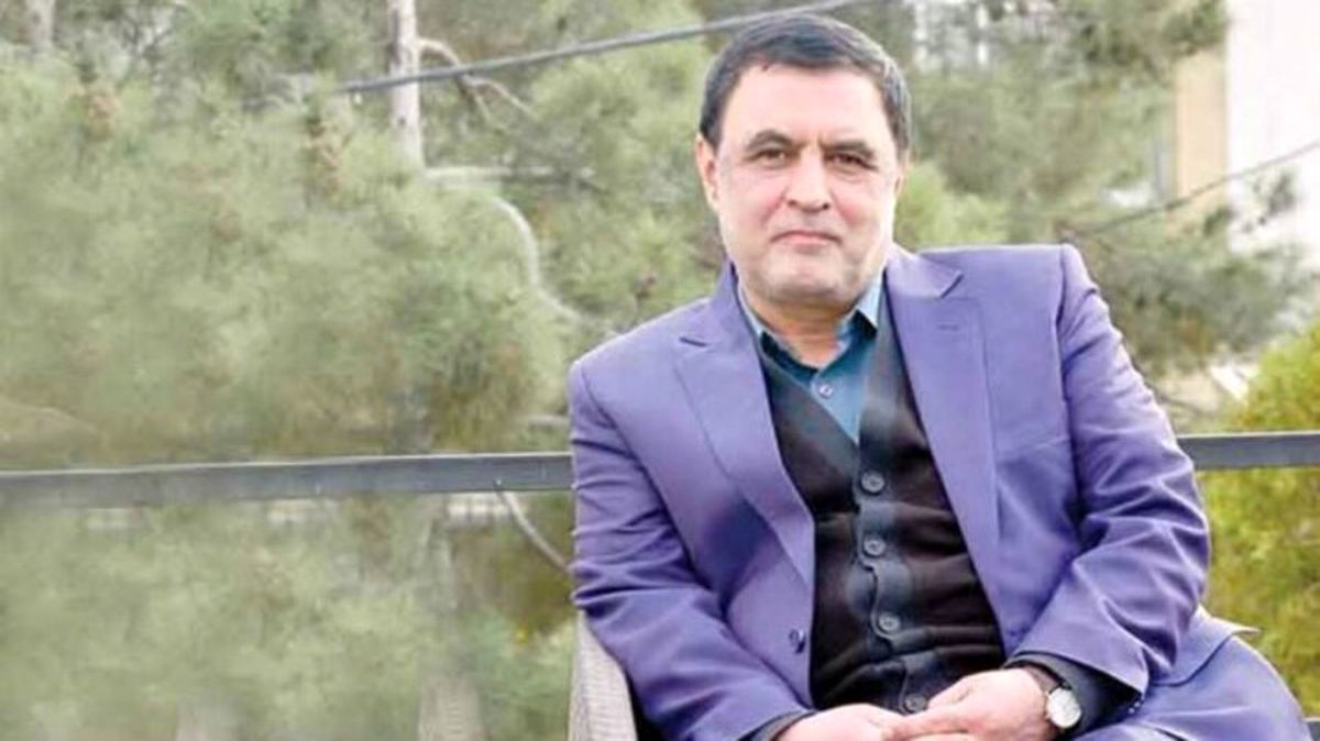 لاریجانی از انتخابات مجلس کنار نمی&zwnj;نشیند و لیست می&zwnj;دهد