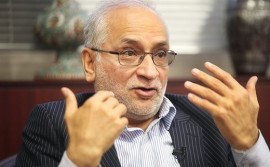 عضو شورای مرکزی حزب کارگزاران : رئیسی راه احمدی نژاد را نرود !