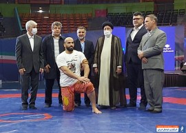 نشان پهلوانی بر بازوی پهلوان مازندرانی « جابر صادق زاده » درخشید