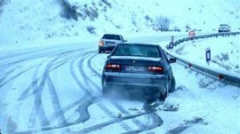 جاده چالوس و آزادراه تهران-شمال مسدود شدند