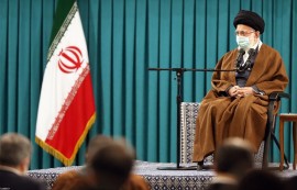  نوآوری در مداحی نباید به هنجارشکنی و تغییر هویت مداحی منجر شود؛ چرا که مداحی، موسیقیِ پاپ نیست / هیأت نقش خود را در مقابل جنگ رسانه‌ای علیه ملت بیابید/ ابتکار و نوآوری در مداحی خوب است اما نباید به تغییر هویت آن منجر شود / اینگونه نشود که برای جذب جوان، از برخی آهنگ‌ها و نواهای نامناسب استفاده شود