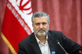 صولت مرتضوی ، معاون اجرایی رئیس جمهور با اشاره به ضرب‌الاجل ۲۰ روزه آزادسازی مناطق ساحلی تصرف شده، گفت: بعید می‌دانم دستگاه‌های دولتی از اجرای این دستور استنکاف کنند، اما چنانچه دستگاهی همراهی لازم را نداشته باشد، برابر قانون با آن برخورد خواهد شد ....