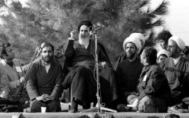 بازخوانی سخنرانی تاریخی امام خمینی در بهشت زهرا(س)/ من تو دهن این دولت می‌زنم/ ما با سینما مخالف نیستم با فحشا مخالفیم/ چون به دانشگاه ما خیانت شد رشد نکرد/ ارتش نباید زیر فرمان مستشارهای امریکا باشد ....