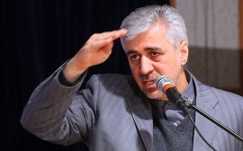 هواداران نساجی در انتظار حضور وزیر ورزش در ورزشگاه شهید وطنی