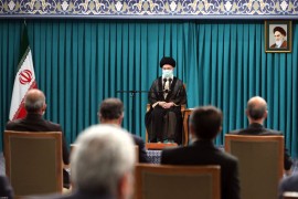 دولت از فرافکنی احتراز کرده؛ نشنیدیم کسی بگوید اختیار نداریم / شعارهای انقلاب در این دولت برجسته‌تر شده / مجموع عملکرد دولت، امید و اعتماد مردم را تا حدود زیادی احیا کرد / سفرهای استانی درخشان و مهم است / دولت، جامعه را از حالت چشم‌انتظاری و نگاه به بیرون خارج کرد