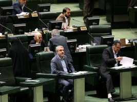 فاطمی‌امین نمره قابل قبولی از مجلس می‌گیرد