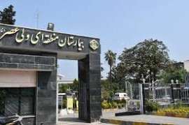 خرابی دستگاه سی تی اسکن بیمارستان ولیعصر قائم شهر دردسرساز شد 