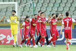 شکست سنگین نساجی مقابل پرسپولیس / سرخپوشان قهرمان نیم فصل شدند