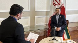 پیگیر یک بخش از اشیاء سرقت شده از جیرفت در انگلیس هستیم