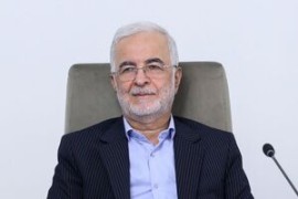وزیر کشورگفت: بر اساس برآوردها حداقل ۶ میلیون اتباع خارجی در کشور داریم و حداقل ۲ میلیون از آنها غیر مجاز هستند. آنهایی که اصلاً شناسایی نشدند را نمی‌توان آمار گرفت، اما این حداقل‌هایی است که همکاران من برآورد کردند....