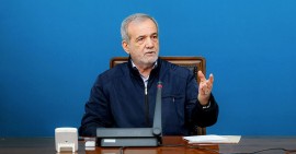 پاسخ رهبری به نامه ترامپ، از طریق عمان به دست آنها رسیده / در این پاسخ موضوع مذاکره مستقیم رد شده، اما رهبری تاکید فرمودند که مذاکره غیرمستقیم همچنان می‌تواند ادامه داشته باشد / تاکید شده که بدعهدی‌ها باید جبران و اعتمادها بازسازی شوند / این، نوع رفتار آمریکایی‌هاست که ادامه مسیر مذاکره را مشخص می‌کند