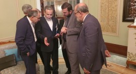 درباره محل بعدی مذاکرات، با عمان در تماس هستیم/ مذاکره هم‌چنان غیرمستقیم و با میانجی‌گری عمان است، تمهدیدات توسط مسقط اندیشیده می‌شود/ مذاکره مستقیم نه مفید و نه برای ایران قابل قبول است