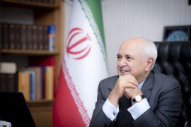 محمدجواد ظریف در رابطه با مذاکرات ایران و آمریکا می گوید : در گذشته شاید نمی‌توانستم این حرف را بزنم، اما امروز به وضوح می‌گویم طرف ما با اراده و اختیار برای توافق آماده است. اگر طرف مقابل نخواهد توافق کند و به دنبال بهانه‌جویی باشد، مقصر طرف آمریکایی است  .....