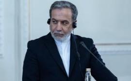 وزیر خارجه جمهوری اسلامی ایران از دیدارش با مدیر کل آژانس بین‌المللی انرژی اتمی در قاهره خبر داد و تاکید کرد که غنی‌سازی براساس معاهدات بین‌الملل حق ایران است / اگر اسرائیل به تاسیسات هسته‌ای ایران حمله کند، متضرر می‌شود ....
