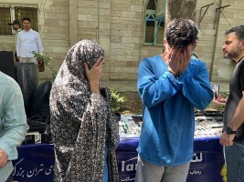 دستگیری یک‌خواننده همراه با نامزدش