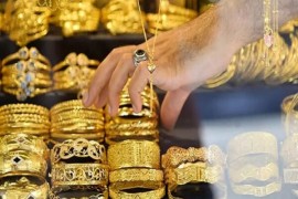 دلار غیررسمی ترمز طلا را کشید؛ قیمت سکه و طلا پایین آمد