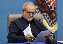 کلمات خنثی نیستند آقای پزشکیان! دقت کنید/ دشمن با این سخنان شما، چیزی جز ضعف ایران برداشت نمی‌کند
