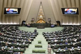 «عمو‌بازی» نمایندگان مجلس در صحن علنی بهارستان! +‌ ویدئو