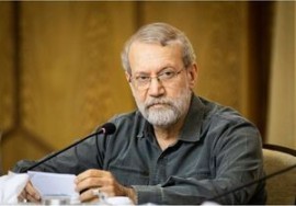 علی لاریجانی در مورد نشست شرم الشیخ که برای امضا توافق آتش بس غزه با حضور رئیس جمهور آمریکا در کنار مقام‌های کشورهای عربی و غربی برگزار شد، اعلام کرد که نشست کوچک شرم‌الشیخ جای ایران اسلامی نبود ....