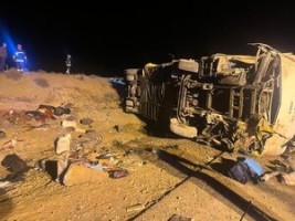 واژگونی اتوبوس مسافری با ۲۲ قربانی و مصدوم +عکس