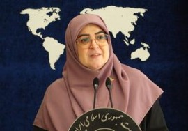 مهاجرانی: ذخیره بنزین و دارو کافی بوده و امور کشور روان است