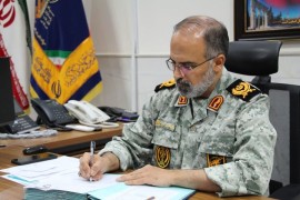 کارگران رزمندگان خط مقدم اقتصاد مقاومتی هستند