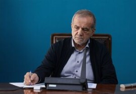 پزشکیان رئیس‌جمهور در توییتر نوشت:    ایران همواره بر تمام عهدهایش پایبند بوده و تمام راه‌های پرهیز از جنگ را هم آزموده. همه راه‌ها از طرف ایران باز است. به تسلیم واداشتن ایران از طریق زور توهمی بیش نیست....