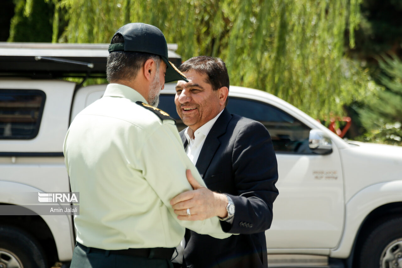 خودروی مخبر