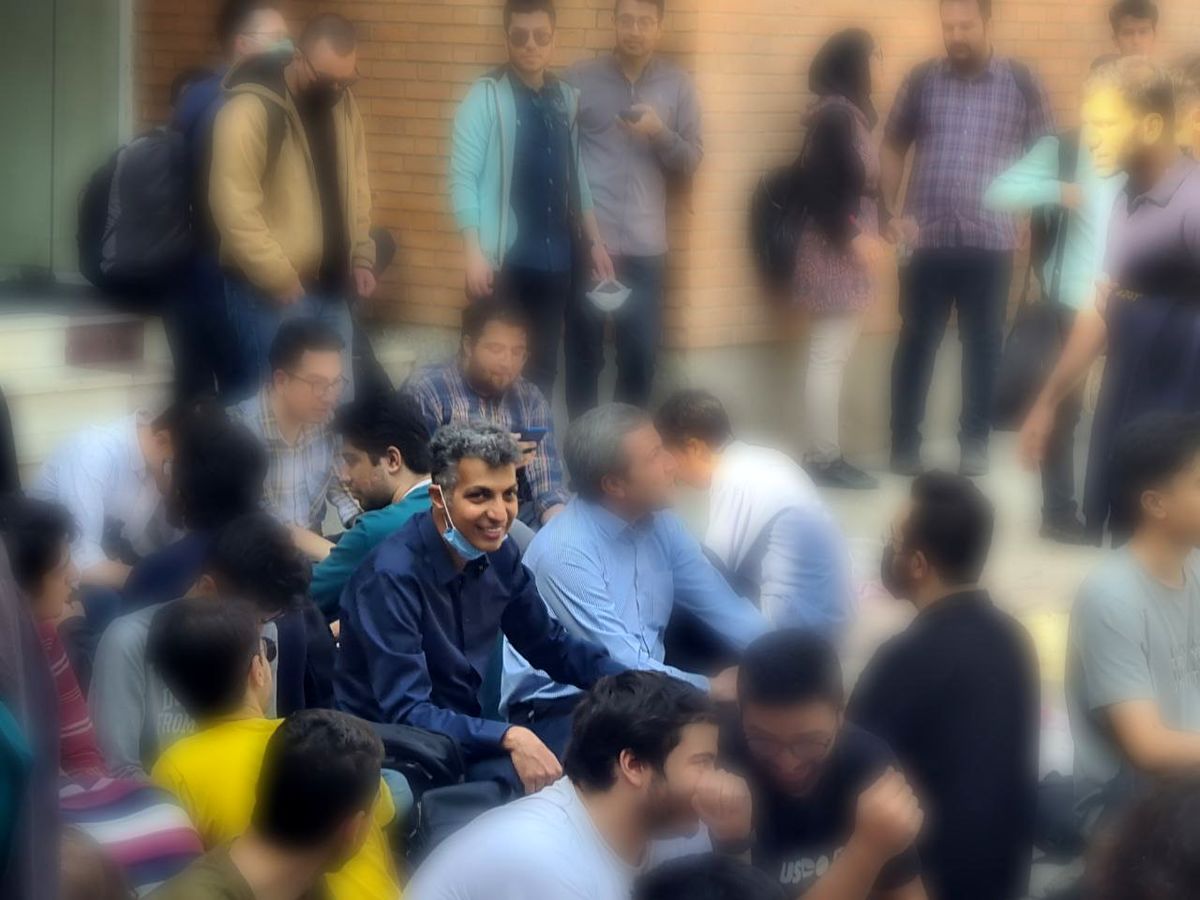 فردوسی پور مهمان سفره دانشجویان دانشگاه شریف شد