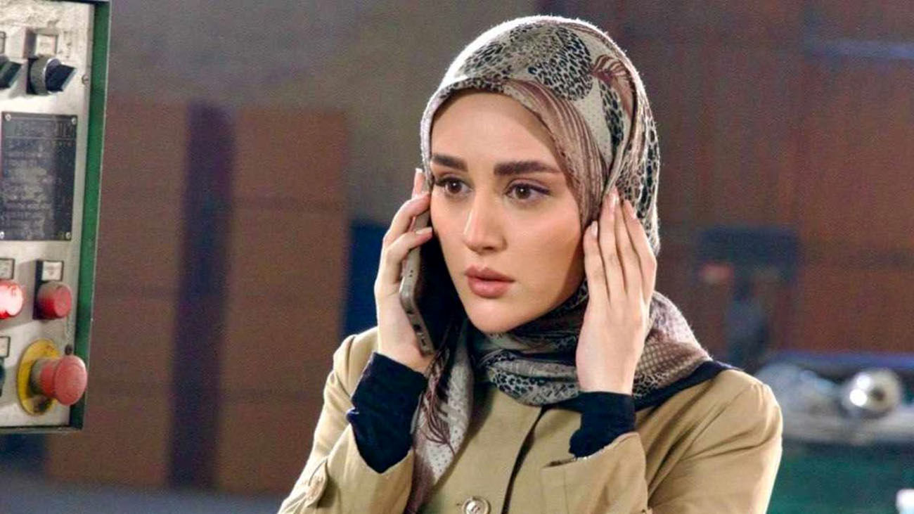 عکس لو رفته از  میترا رفیع بازیگر بی همگان در دبی ! / تفاوت فاحش با سریال !