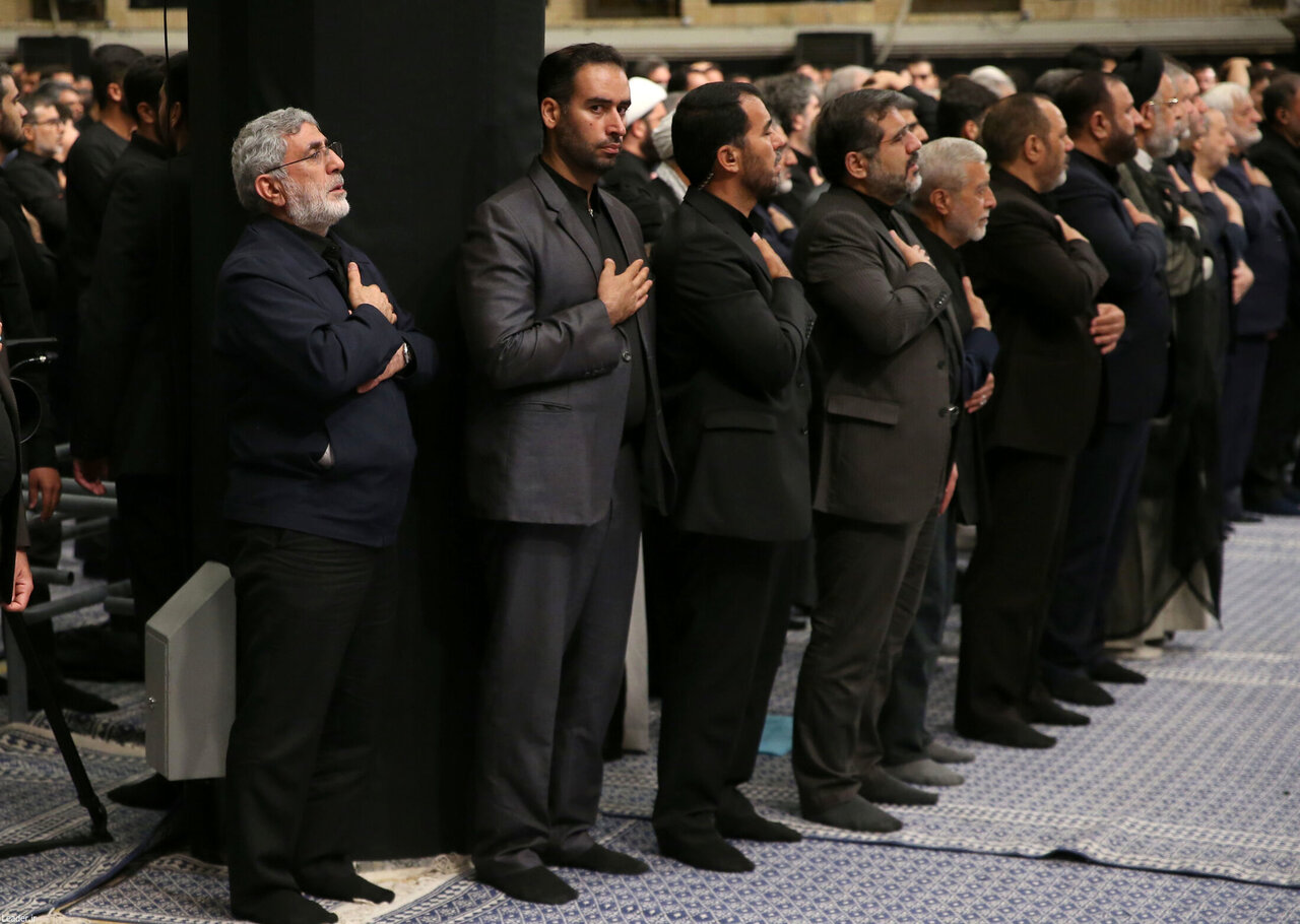 پوشش متفاوت سردار قاآنی مقابل رهبر انقلاب+تصویر