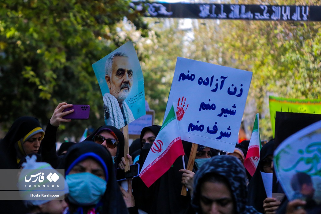 تصاویر مراسم یوم الله ۱۳ آبان روز ملی مبارره با استکبار جهانی 