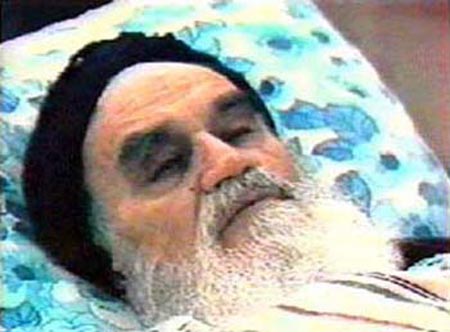 آخرین دقایق زندگی امام خمینی از زبان همسر، فرزندان و نزدیکان/ 10 خاطره