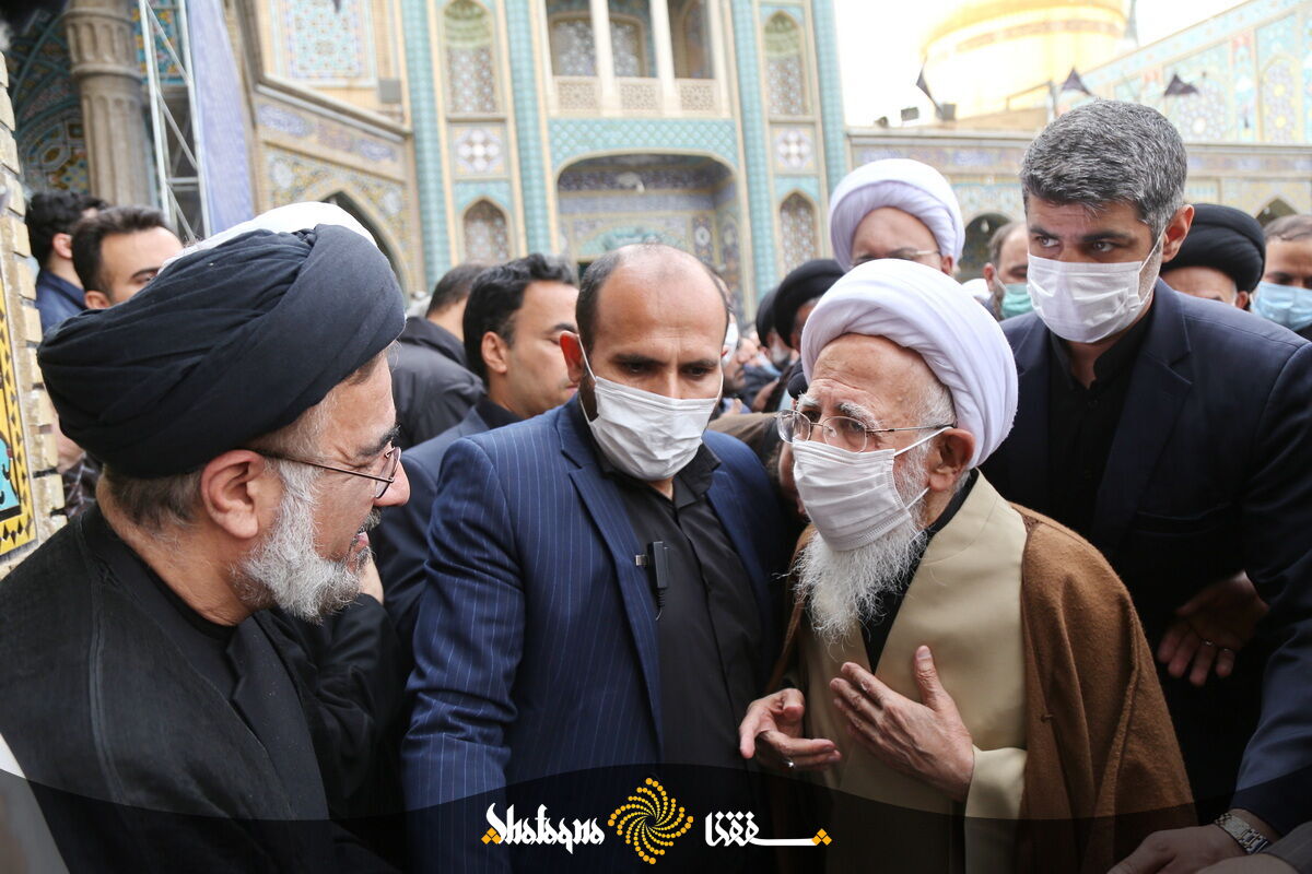 تصاویر: مراسم تشییع همسر آیت الله جوادی آملی تصاویر: مراسم تشییع همسر آیت الله جوادی آملی
