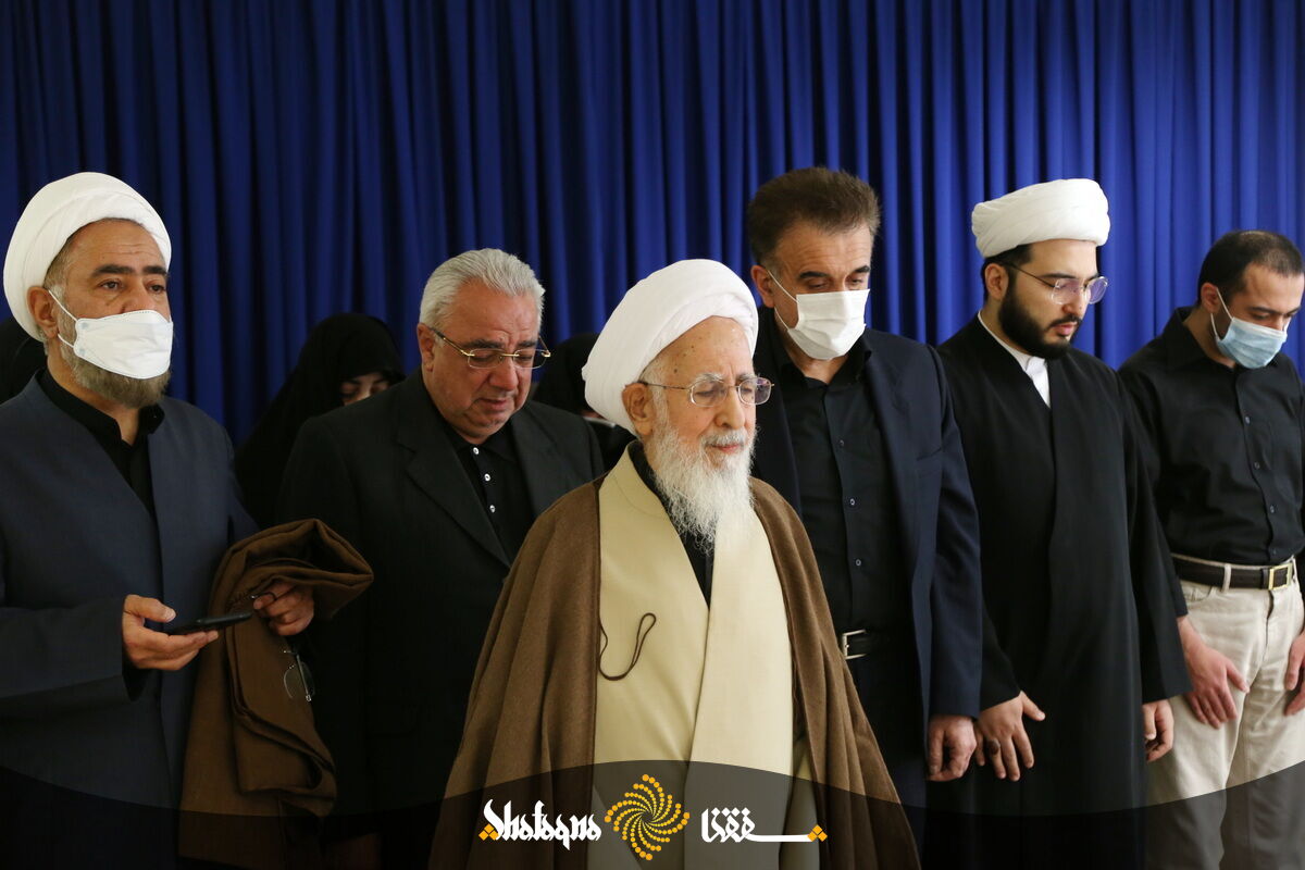 تصاویر: مراسم تشییع همسر آیت الله جوادی آملی تصاویر: مراسم تشییع همسر آیت الله جوادی آملی