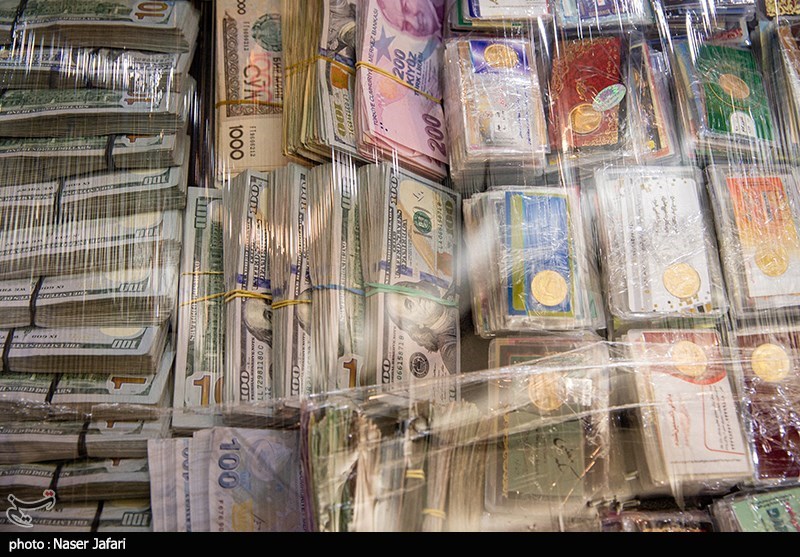 تصاویر: دستگیری سارقان صندوق امانات بانک ملی تصاویر: دستگیری سارقان صندوق امانات بانک ملی