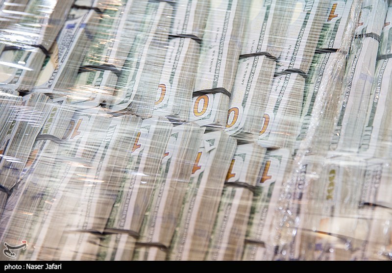 تصاویر: دستگیری سارقان صندوق امانات بانک ملی تصاویر: دستگیری سارقان صندوق امانات بانک ملی
