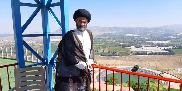عکس یادگاری آیت‌الله عاملی با شهرک‌ صهیونیست‌نشین!