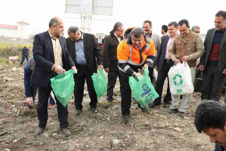 طرح مازندران پاک در کشوقوس برداشتهای اداری
طرح مازندران پاک در کشوقوس برداشتهای اداری