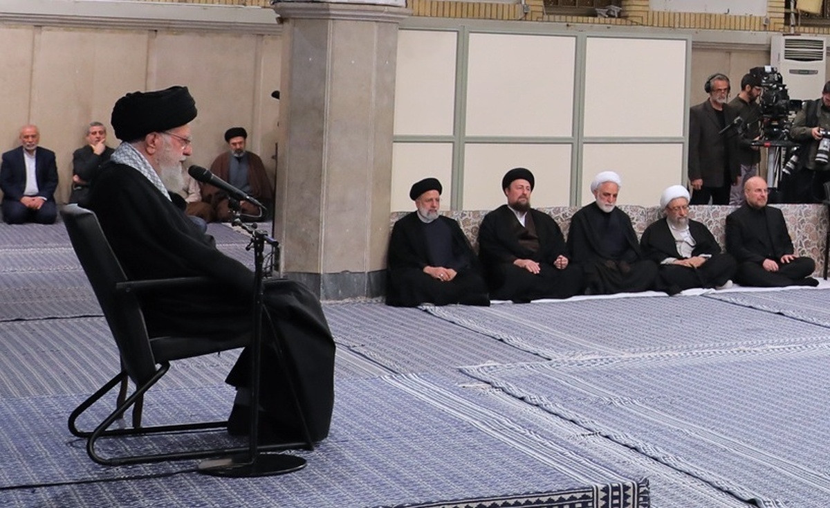 حضور حجتالاسلام مجتبی خامنهای در دیدار امروز مسئولان نظام با رهبر انقلاب