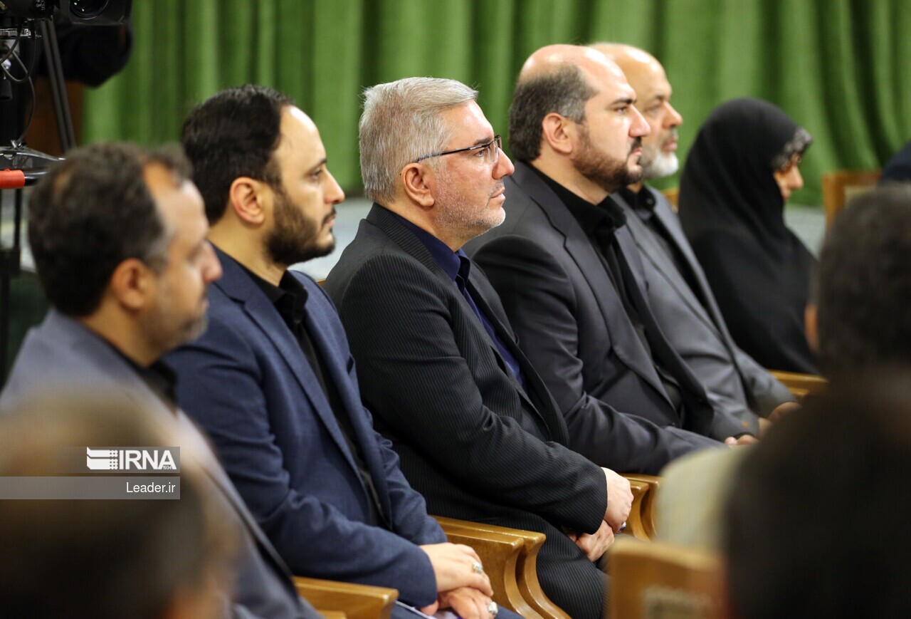 تصاویر: دیدار اعضای هیئت دولت سیزدهم با رهبر انقلاب تصاویر: دیدار اعضای هیئت دولت سیزدهم با رهبر انقلاب