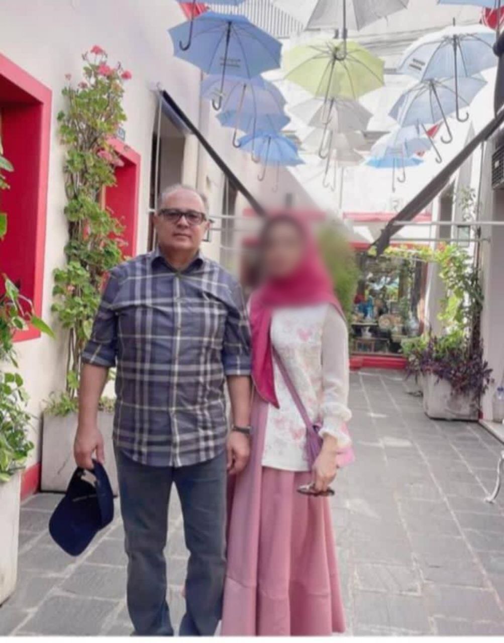 جنجال بر سر سفر‌های نوروزی معاون پارلمانی رییس‌جمهور؛ از قُطبِ جنوب تا آرژانتین