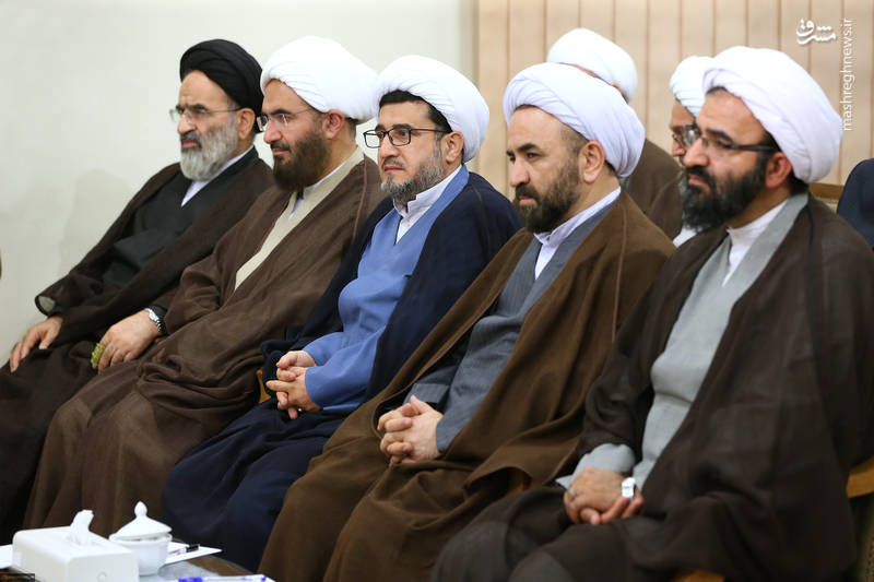  دیدار دست‌اندرکاران کنگره آیت‌الله مصطفی خمینی با رهبر انقلاب